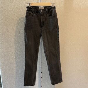 Abercrombie & Fitch The '90s Straight Ultra High Rise Jeans — Charcoal Gray